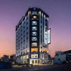 4* Hotel Maradha