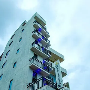 3* Hotel Opulence