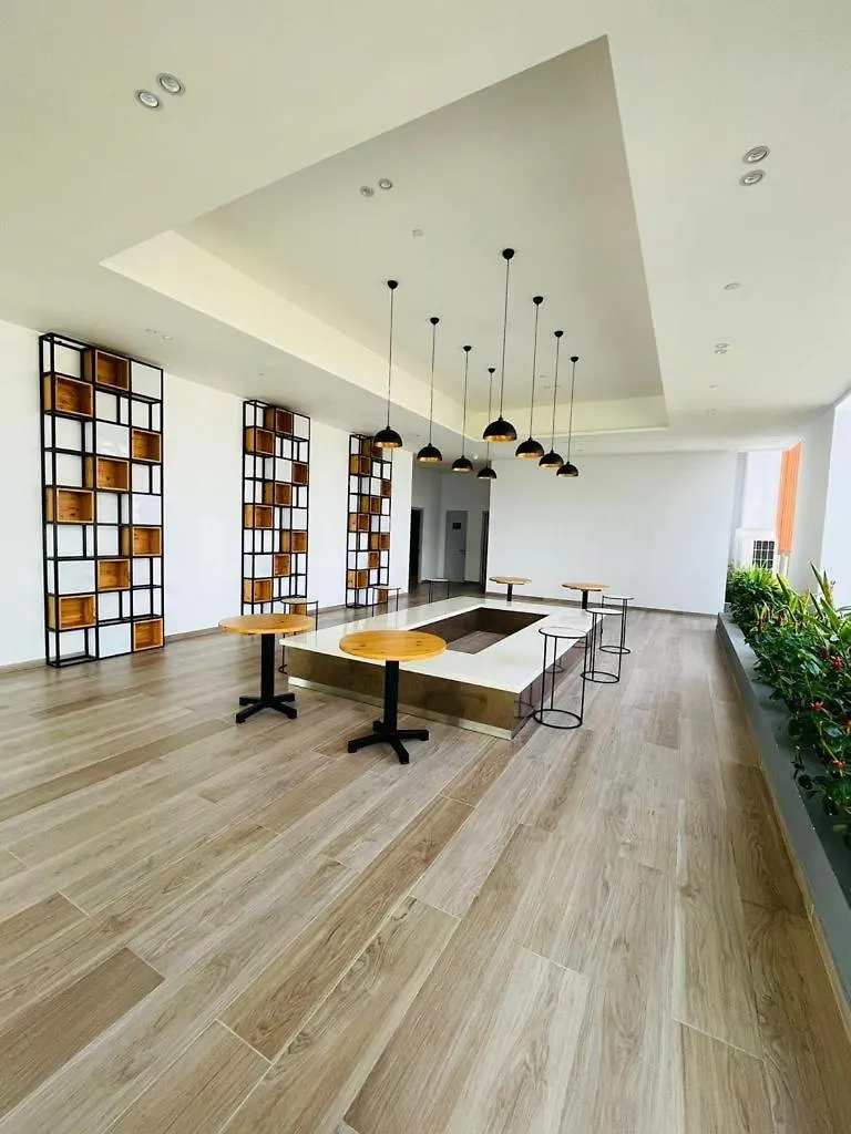 Capital Twin Peaks Apartment Colombo