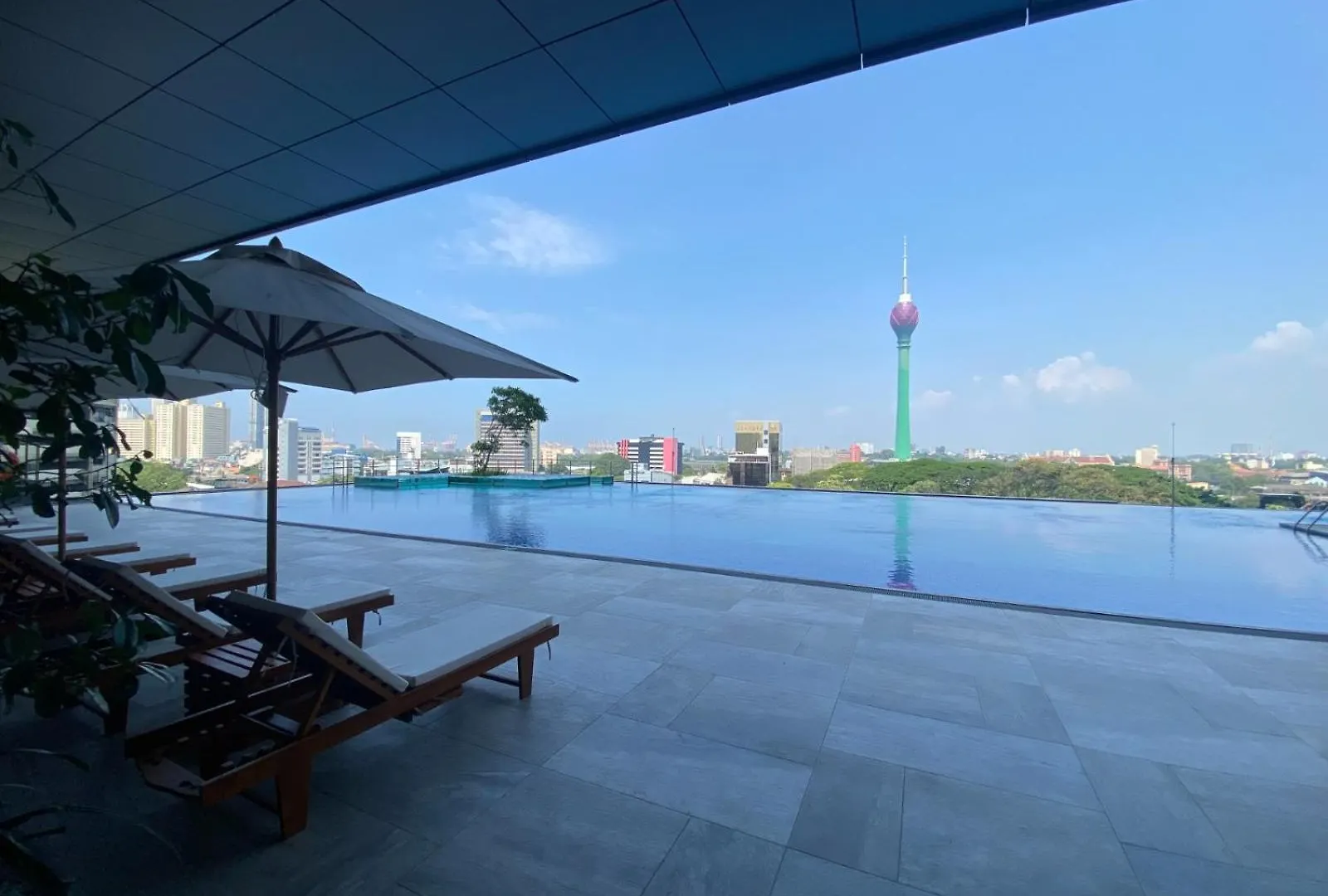 Capital Twin Peaks Apartment Colombo
